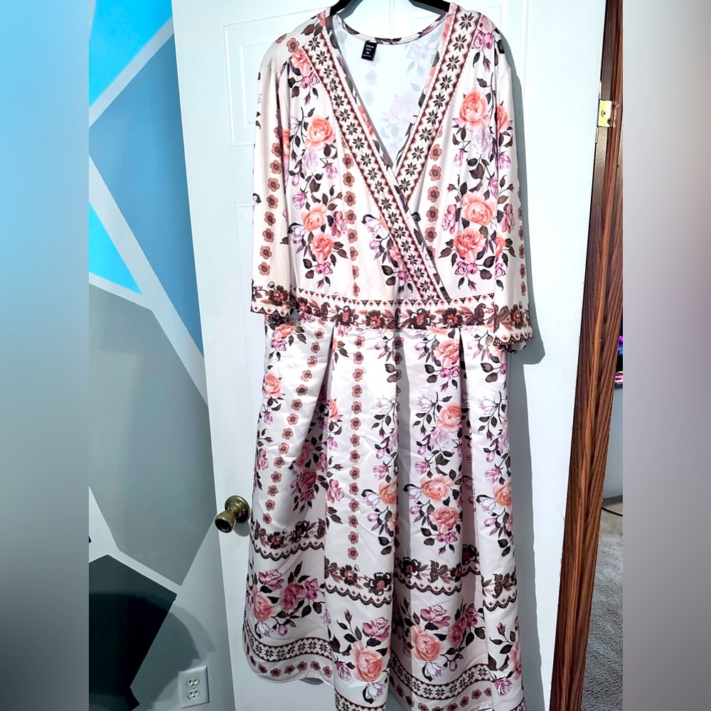 NWOT SHEIN floral dress size 3X